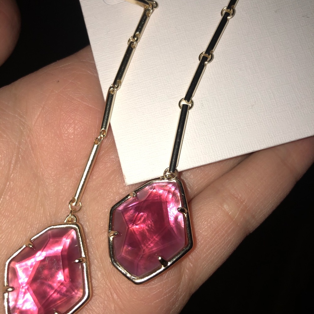Kendra Scott Charmian Gold Drop Earrings🍒 - Picture 2 of 3